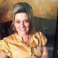 Julie Wolfe