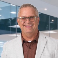 Tom Betti, Aia