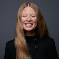 Dr. Bettina Enz
