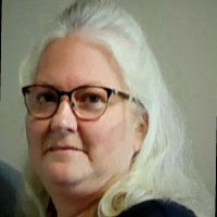 Julie Byers, Chim