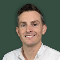 Simon Bennett