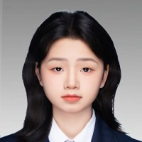 Lindsay Huang