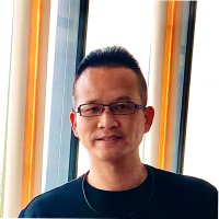 Bright Huang
