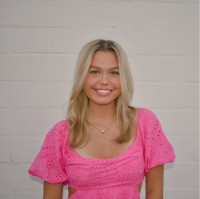 Lauren Scott