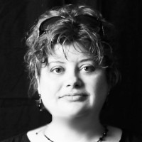 Suzette Miron