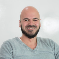 Stelios Genouzos