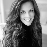 Kristin Mills