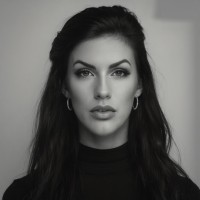 Summer Lyons