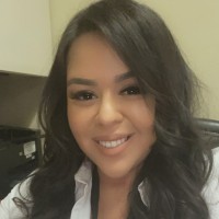 Valeria Flores
