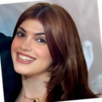 Thaís A.