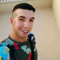 Elyas H.