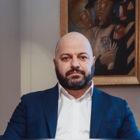 Максим Пфау