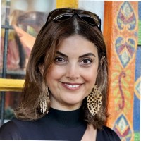 Sahar Kaboli, Pe