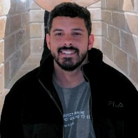 Rhaí Menezes