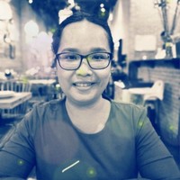 Esti Nuringdyah