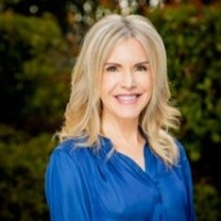 Susan McRae