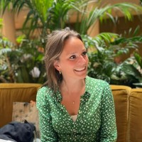 Carlijn Hofland