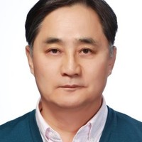 박반욱