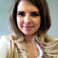 Caroline Flores