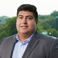 Kevin Flores, Mba