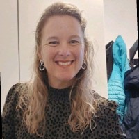 Linda Van Den Broek