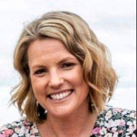 Holly Thompson