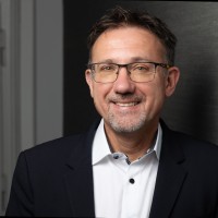 Dr. Klaus-Peter Sandow