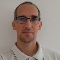 Péter Biszkót