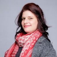 Amanda Van Den Barg