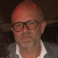 Dirk Van Mol