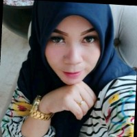 Vivi Apriani