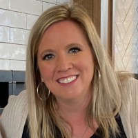 Kristin Holubek