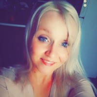 Linzi Scott