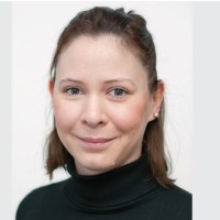 Dr. Arianne Schnabel