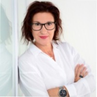 Andrea Hecht
