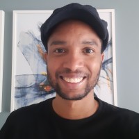 Leonardo L Santos