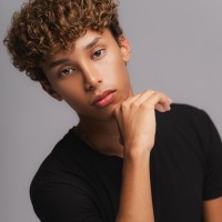 Alejandro Benavides