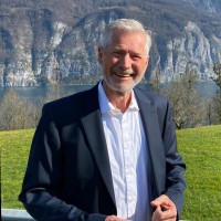 Bernhard H. Mayer