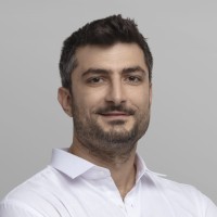 Amit Ravona