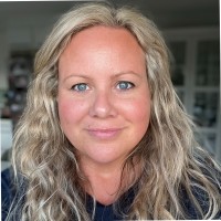 Nina J. D. Struksnes