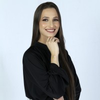 Flávia Gomes