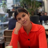 Nadya Abuzar