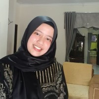 Dina Riandhani