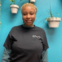 Claudee Mc Million