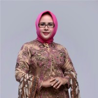 Umi Napsiatun S.Pd, M.M