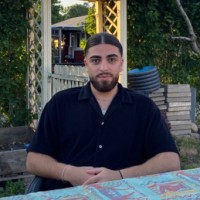 Yasa Dadkoush