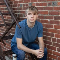 Avery Holtz