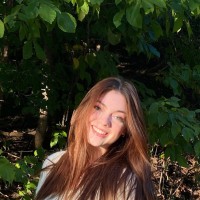 Deveny Schott