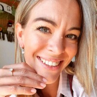 Stephanie Debouche