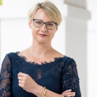 KRISTINA OBER, Chief Marketing Officer - CMO at Smart Com